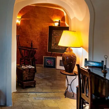 Appart hôtel Heliophos Boutique Caves 3*