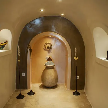 Heliophos Boutique Caves Appart hôtel 3*