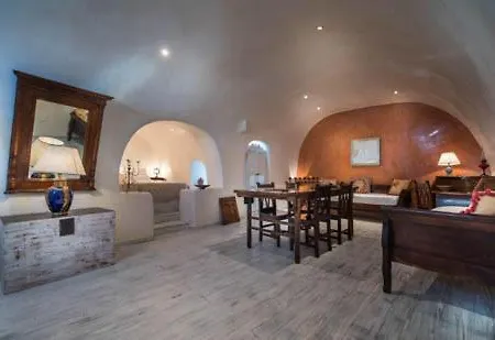 Heliophos Boutique Caves מלון דירות 3*