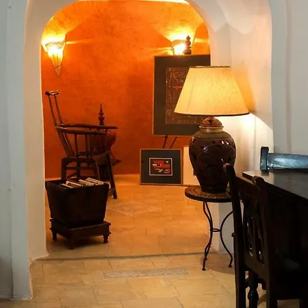 Heliophos Boutique Caves מלון דירות 3*